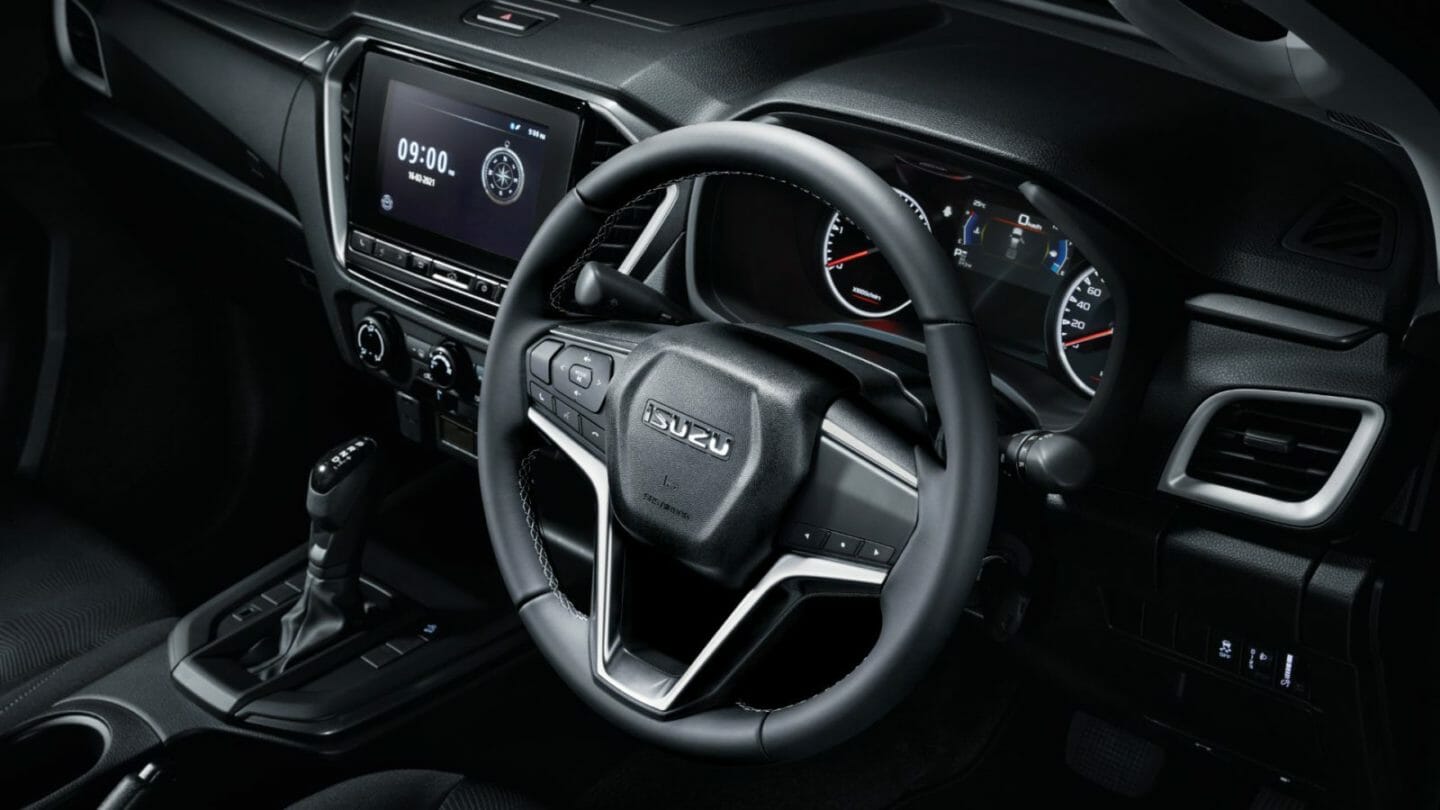 Leather Steering Wheel with Audio Bluetooth Hands- Free & Voice Recognition Switches