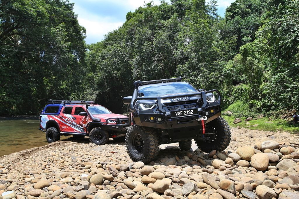 isuzu d'max borneo safari