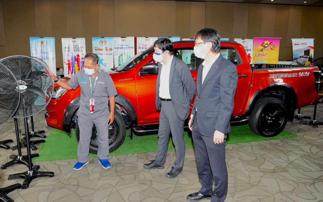 ISUZU MALAYSIA DONATES 30 INDUSTRIAL FANS TO COVID-19 QUARANTINE AND TREATMENT CENTRE MAEPS