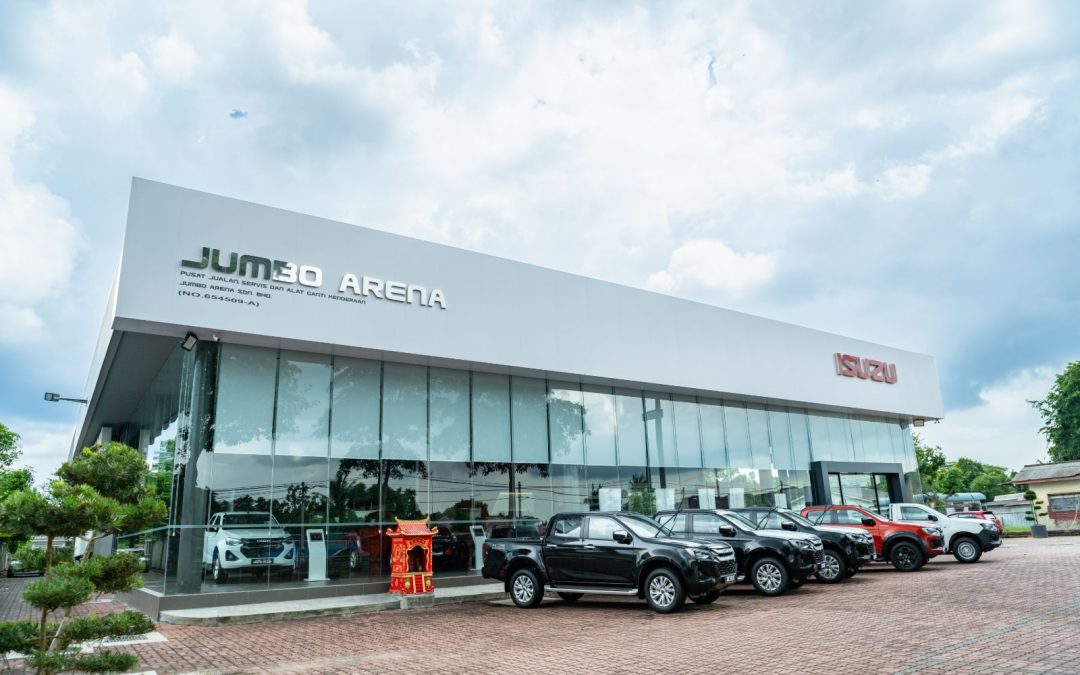 JUMBO ARENA OPENS REVAMPED BATU PAHAT OUTLET